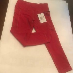 Red pocket Light n Tight Hi-Rise Capri 20” (4)